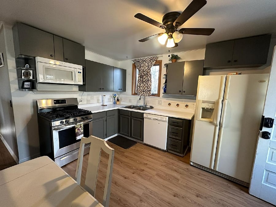 Furnished Finder property 575354_1 photo 3