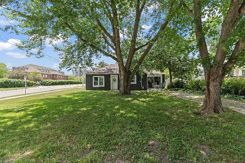 Furnished Finder property 575379_1 photo 2