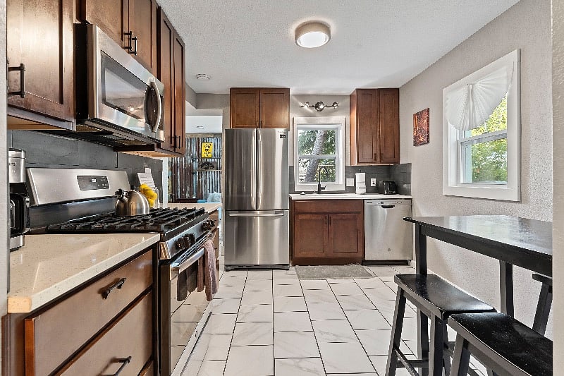 Furnished Finder property 575379_1 photo 6