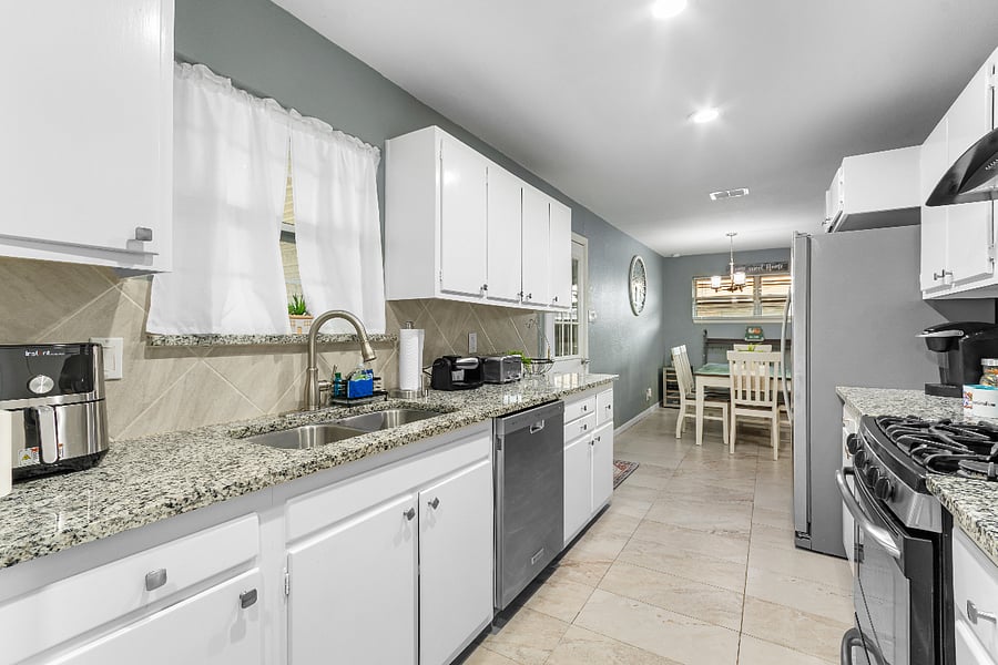Furnished Finder property 575454_1 photo 21
