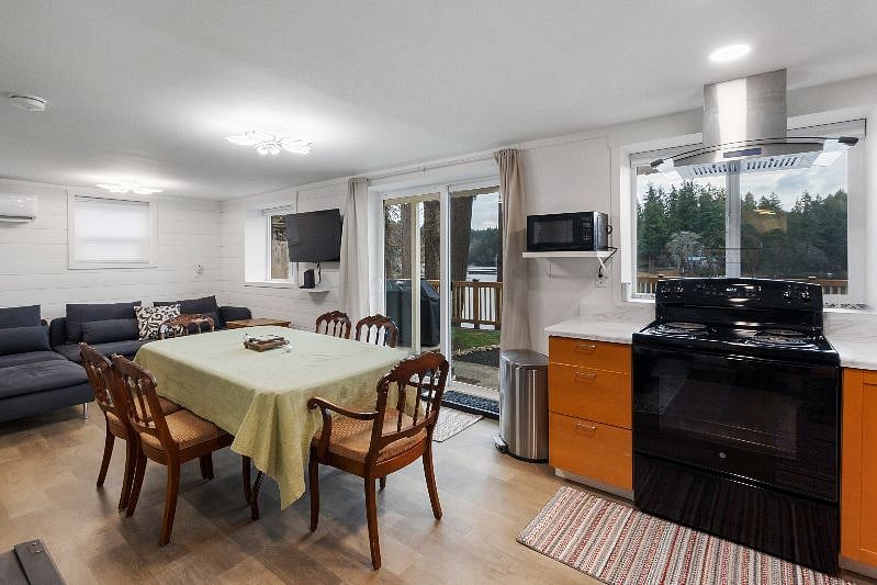 Furnished Finder property 575495_1 photo 12