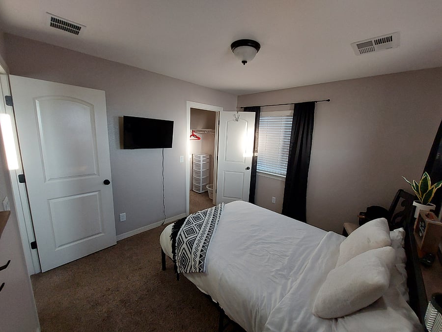 Furnished Finder property 575658_1 photo 40