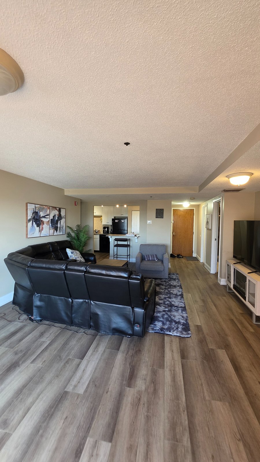 Furnished Finder property 575662_1 photo 3