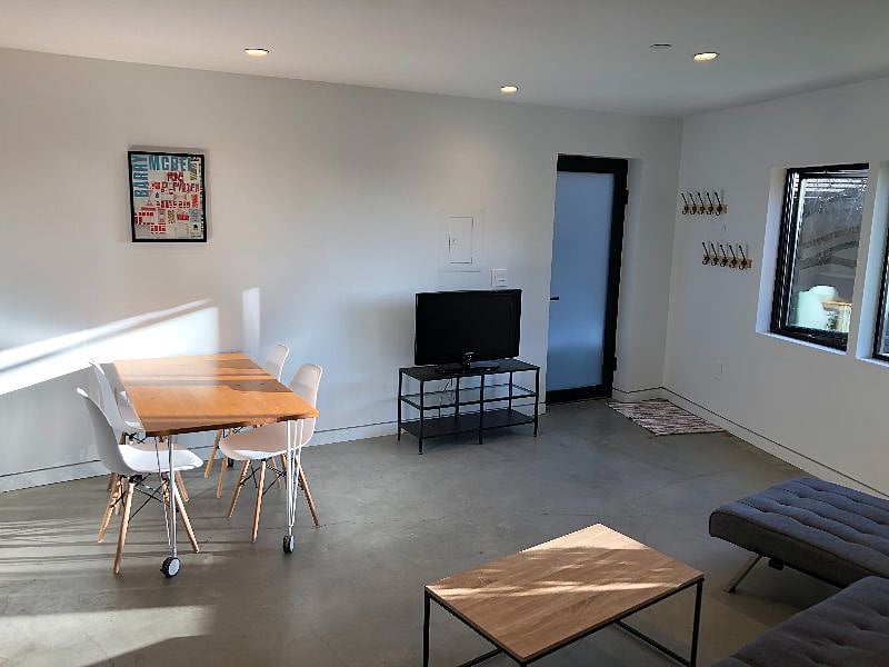 Furnished Finder property 575676_1 photo 4