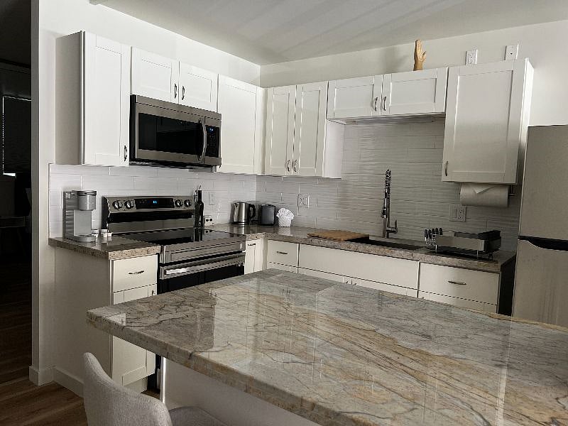 Furnished Finder property 575677_1 photo 8