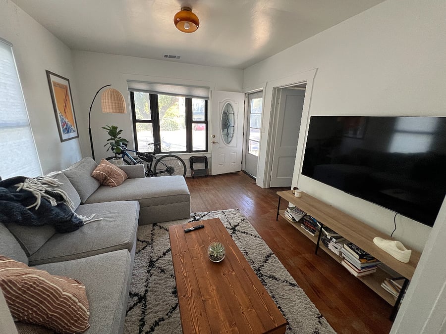 Furnished Finder property 575708_1 photo 1