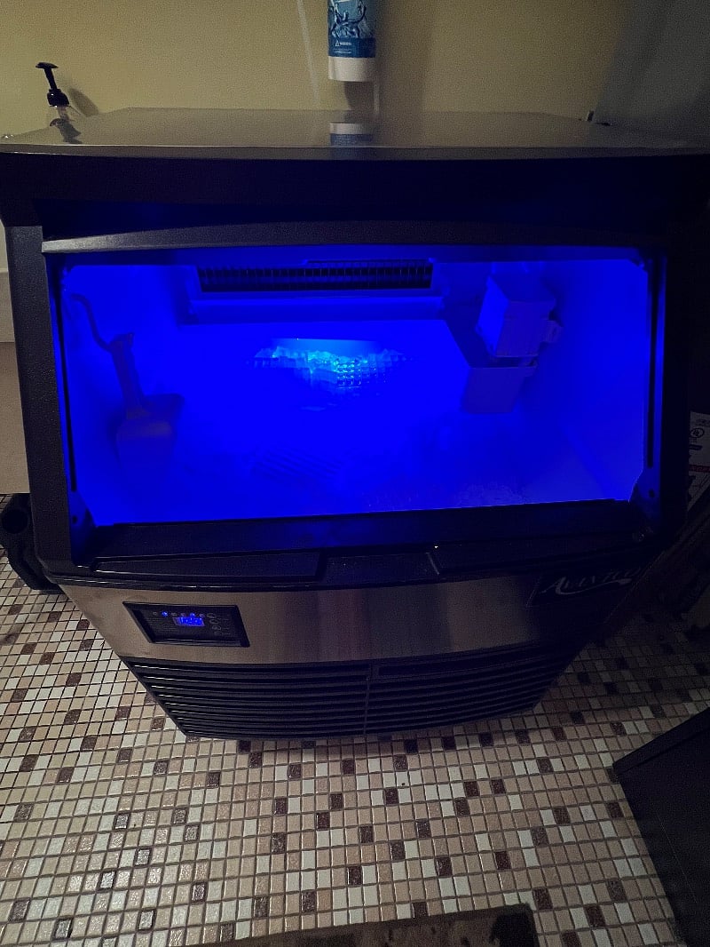Ice machine available free to tenants