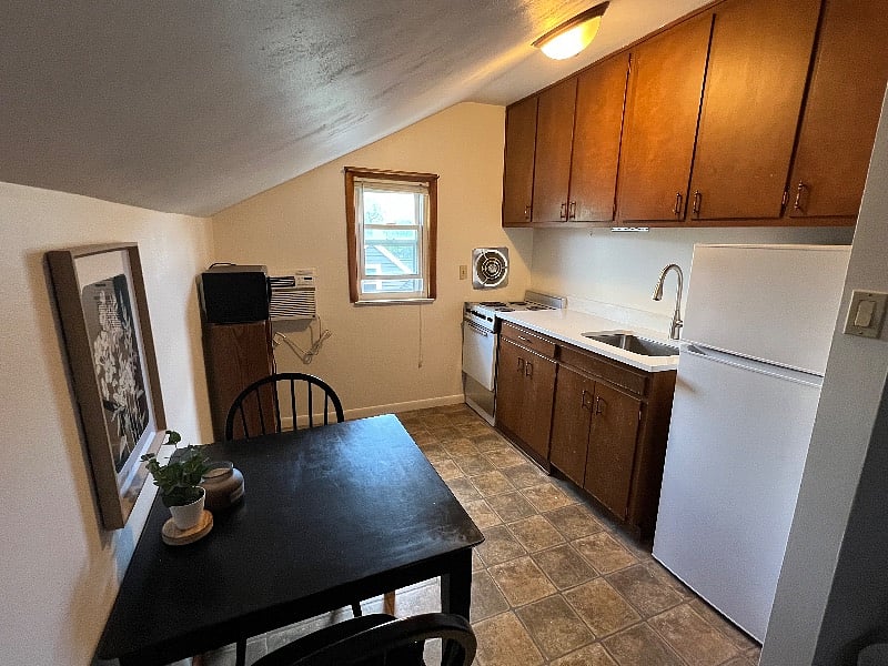 Furnished Finder property 575742_3 photo 4