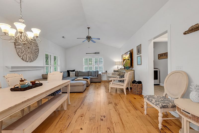 Furnished Finder property 575758_1 photo 11