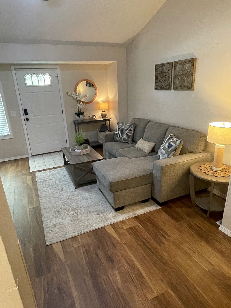 Furnished Finder property 575782_1 photo 3