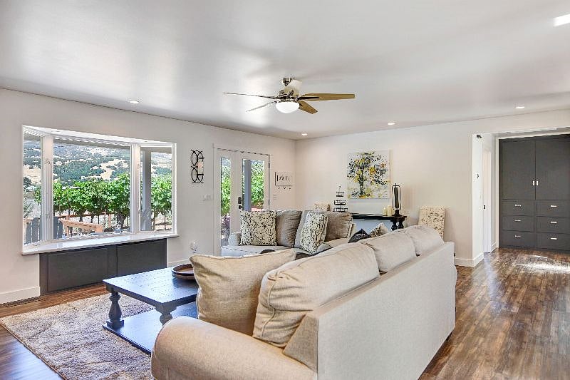 Furnished Finder property 575880_1 photo 9