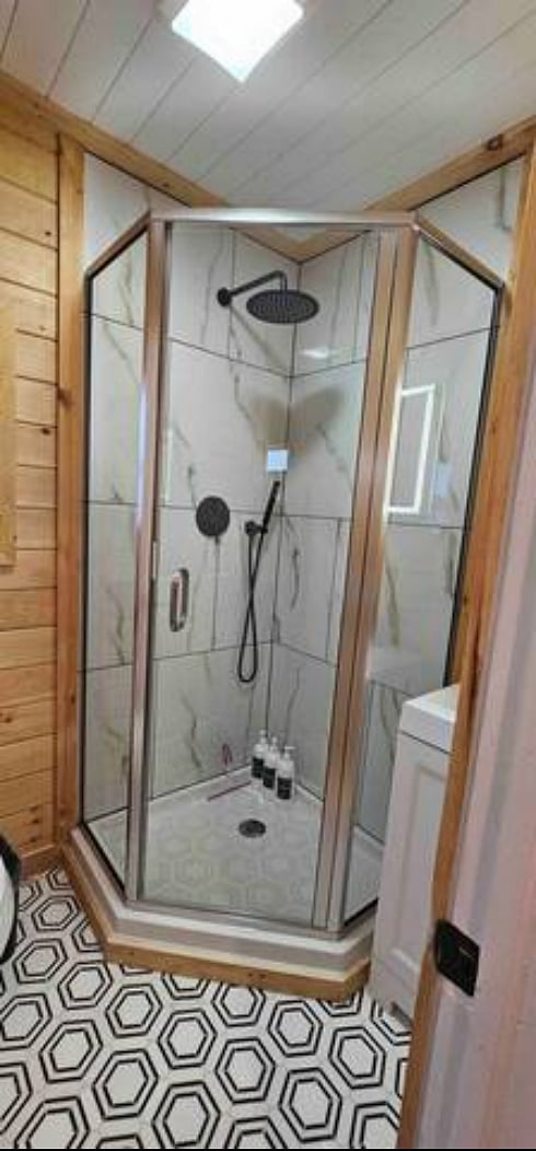 Furnished Finder property 575917_3 photo 4
