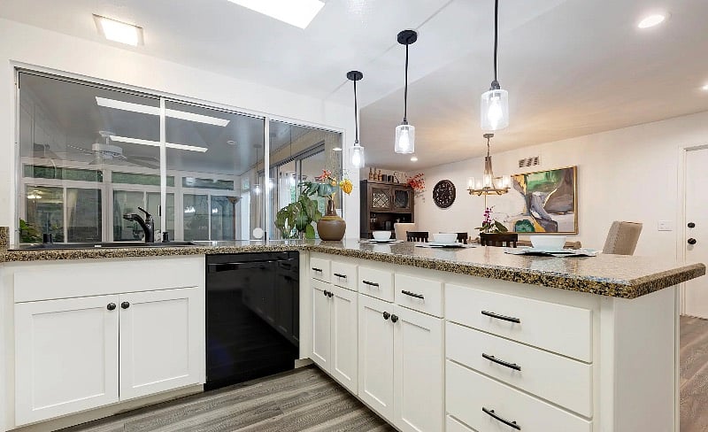 Furnished Finder property 575937_1 photo 10