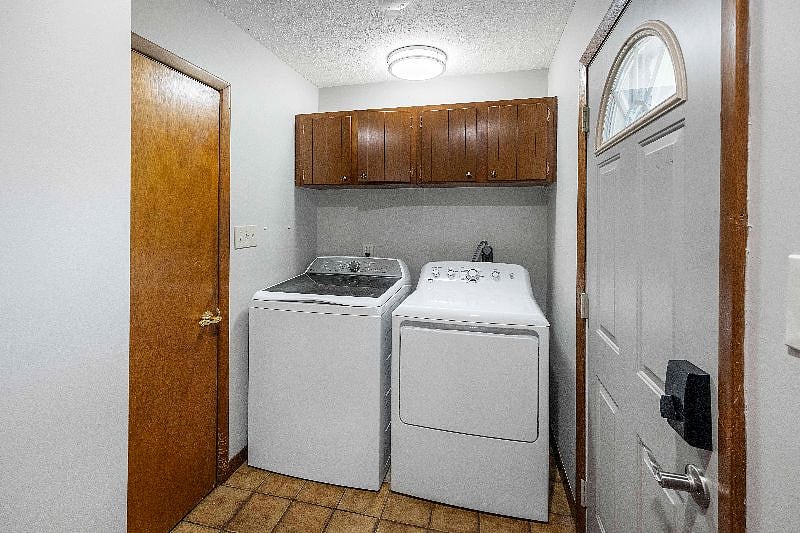 On-site full size washer/dryer