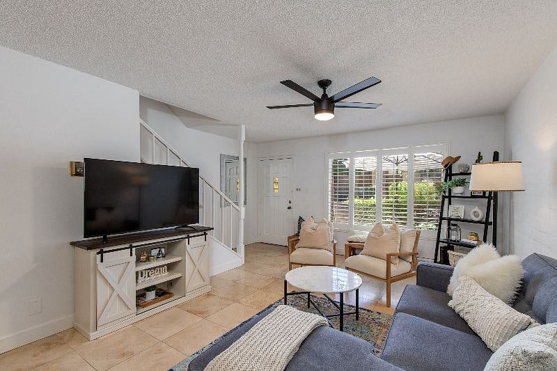 Furnished Finder property 575978_1 photo 3