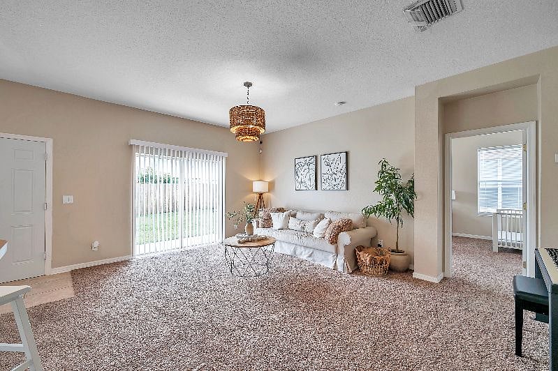 Furnished Finder property 575984_1 photo 25