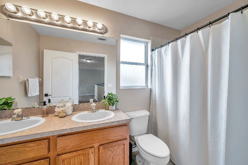 Furnished Finder property 575984_1 photo 48