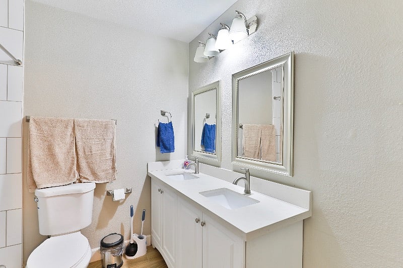 Dual vanity in the master bathroom