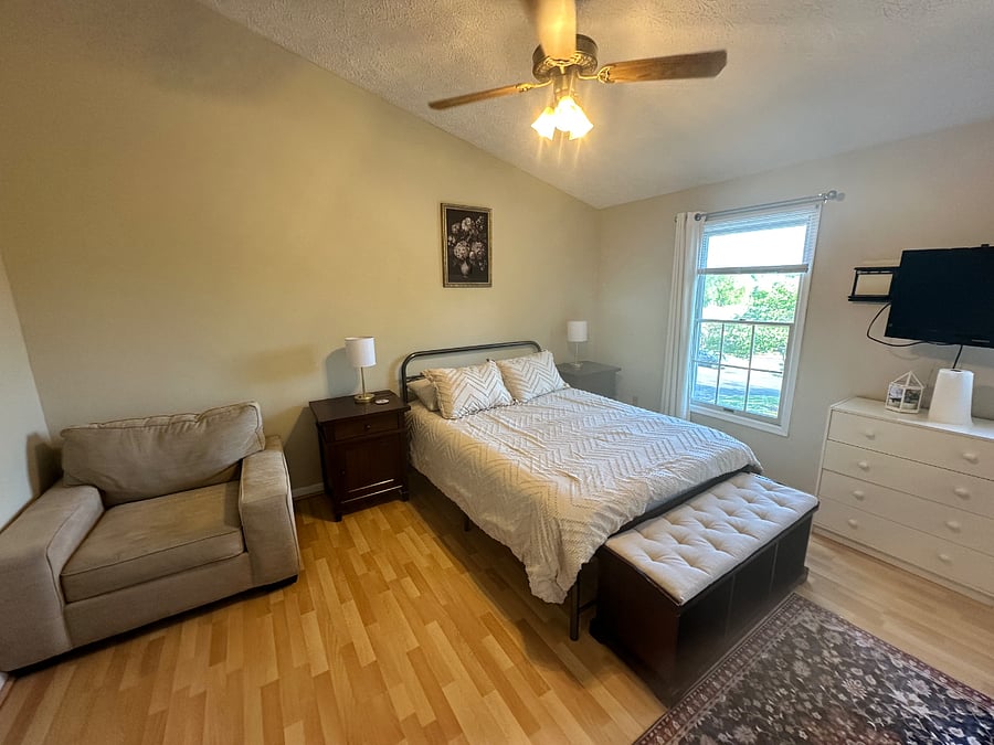 Furnished Finder property 576073_1 photo 13