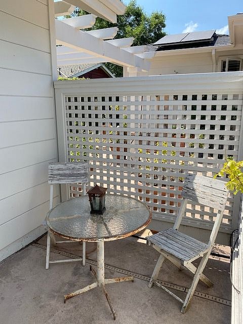 Furnished Finder property 576076_1 photo 9