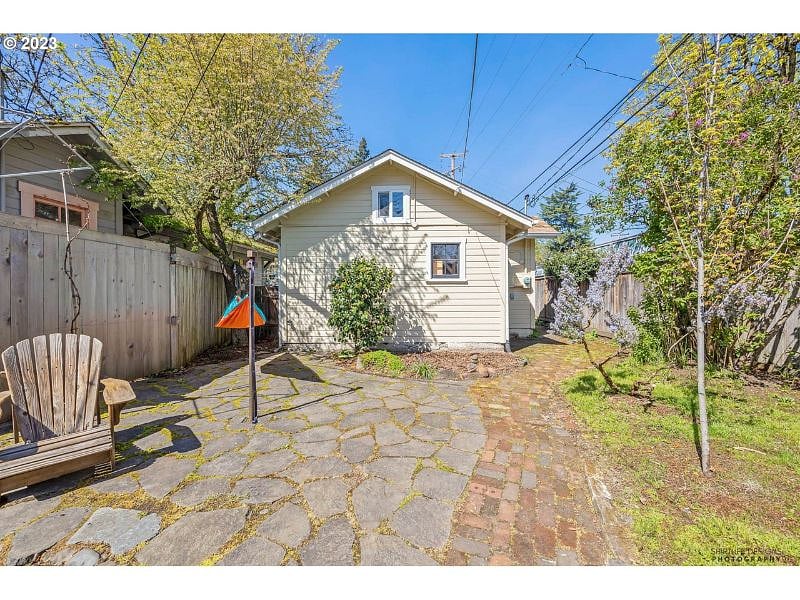 Furnished Finder property 576078_1 photo 13