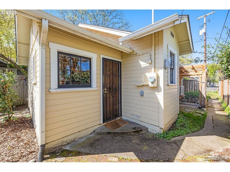 Furnished Finder property 576078_1 photo 14