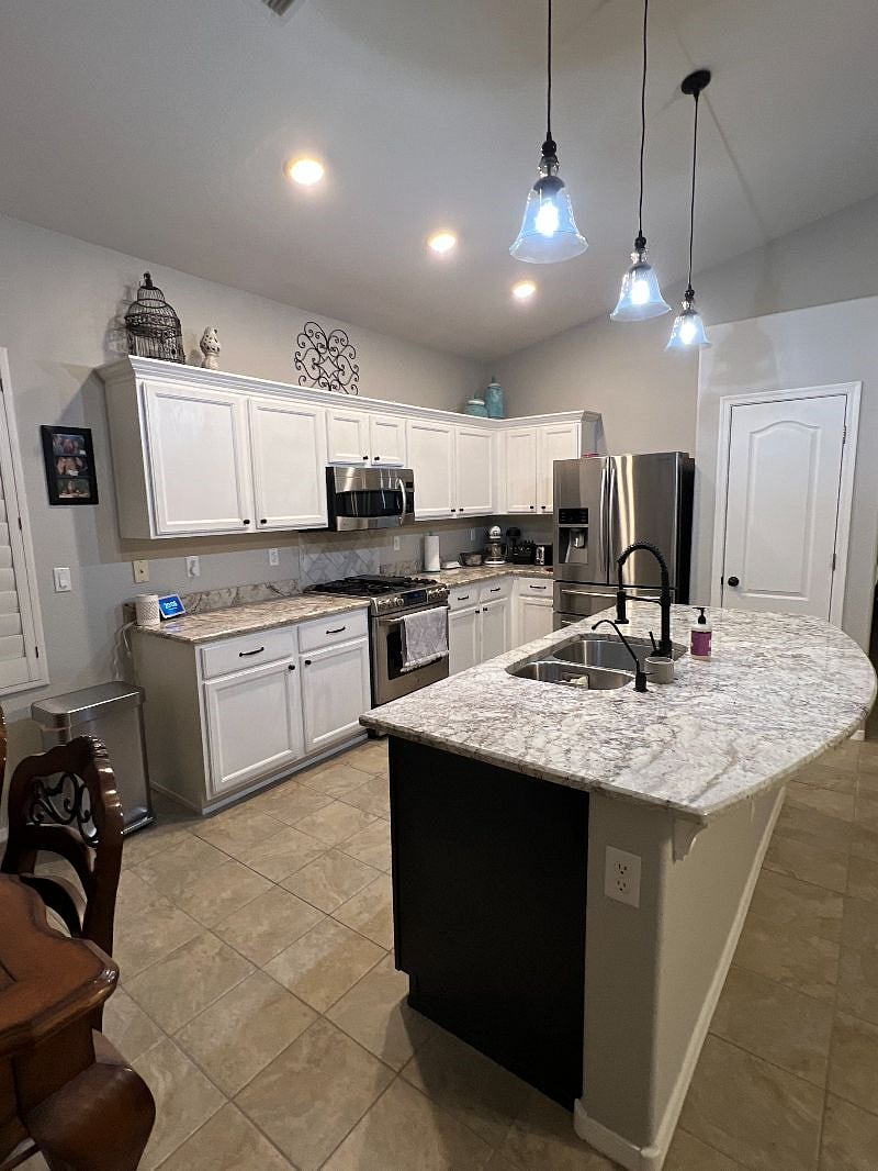 Furnished Finder property 576162_1 photo 7