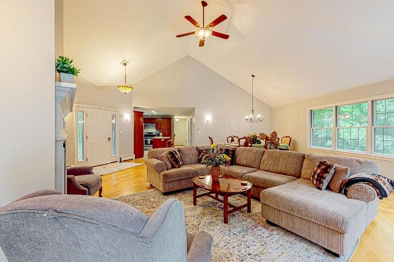 Furnished Finder property 576167_1 photo 6