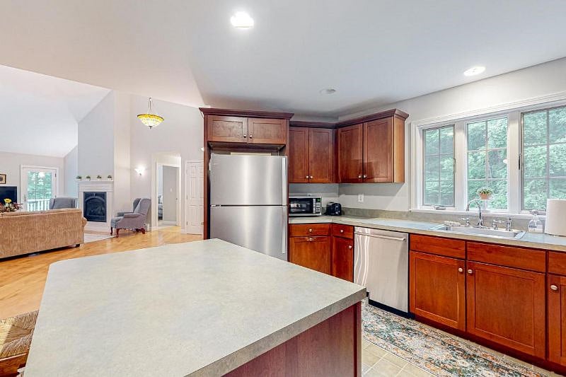Furnished Finder property 576167_1 photo 10