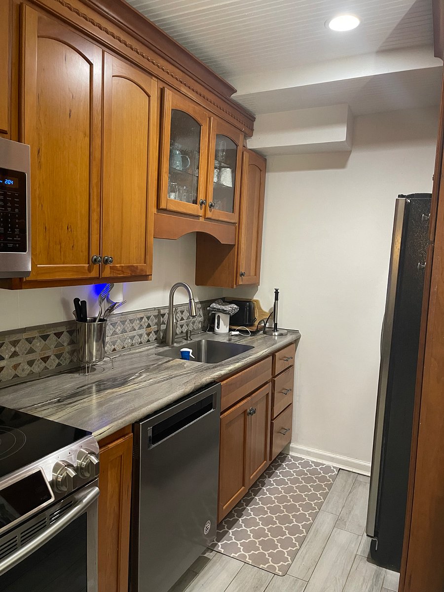 Furnished Finder property 576194_1 photo 17