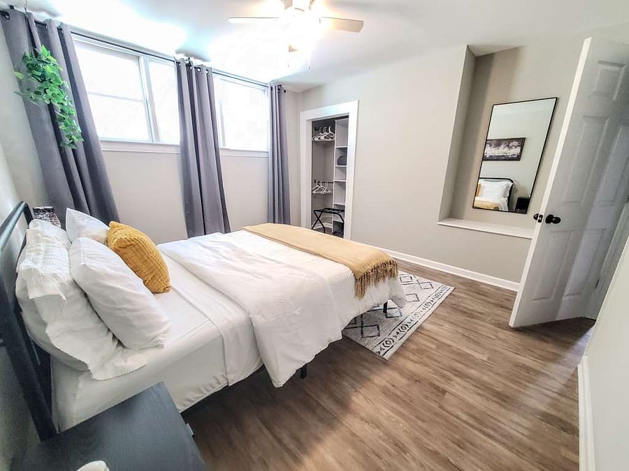 Furnished Finder property 576197_1 photo 18