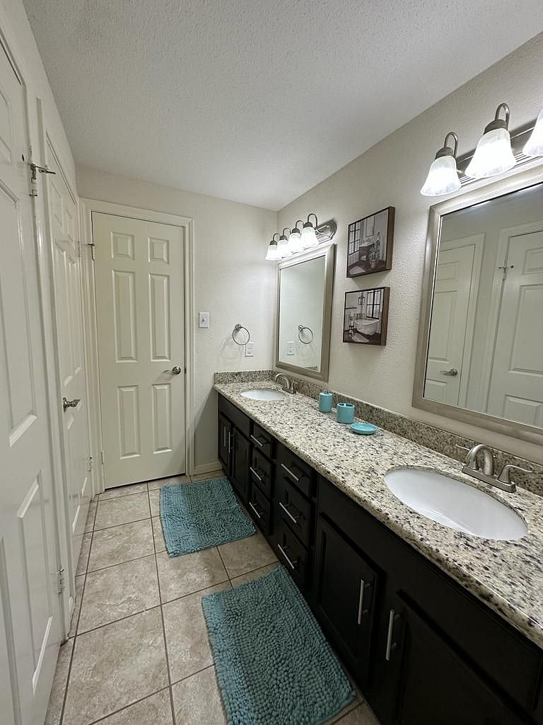 Furnished Finder property 576307_1 photo 7