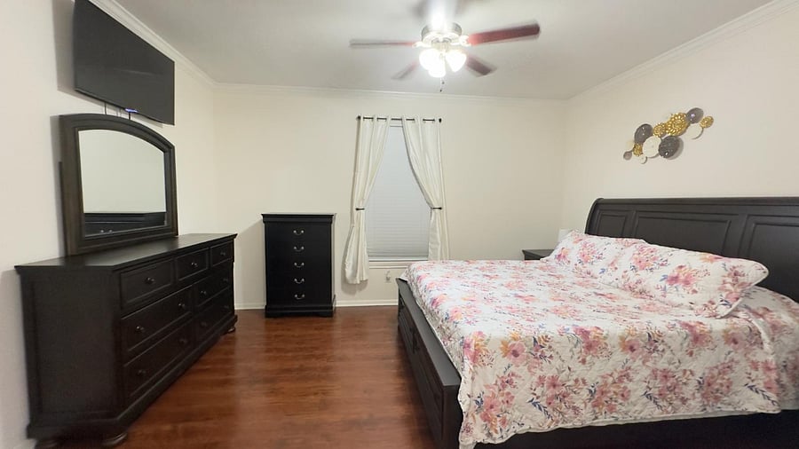Furnished Finder property 576307_1 photo 14