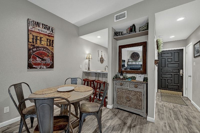 Furnished Finder property 576313_1 photo 5