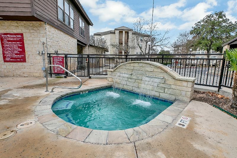 Furnished Finder property 576313_1 photo 10