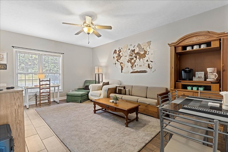 Furnished Finder property 576315_1 photo 3