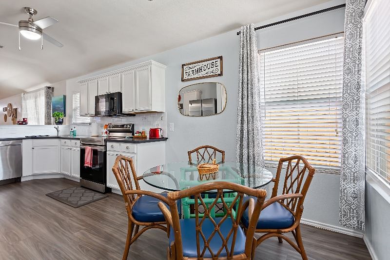 Furnished Finder property 576368_1 photo 14