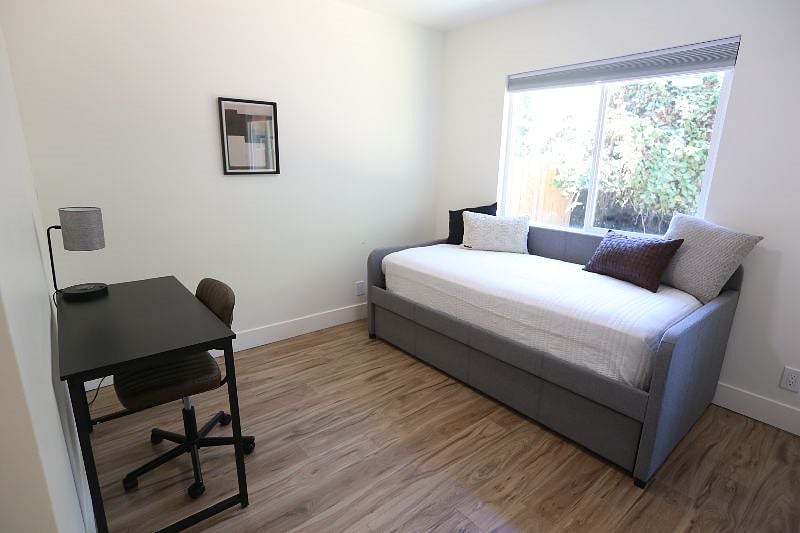 Furnished Finder property 576370_1 photo 18