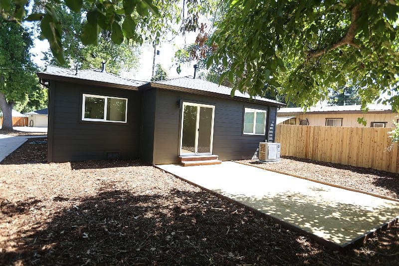 Furnished Finder property 576370_1 photo 25