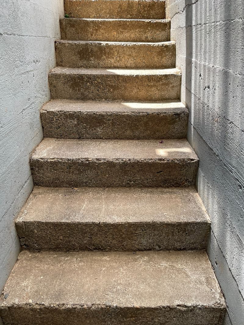 stairs to unit