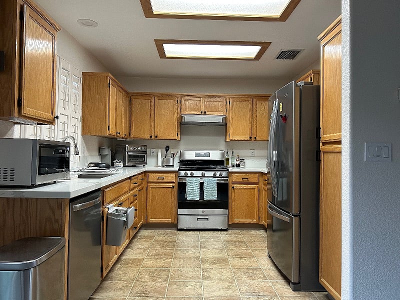 Furnished Finder property 576397_2 photo 11