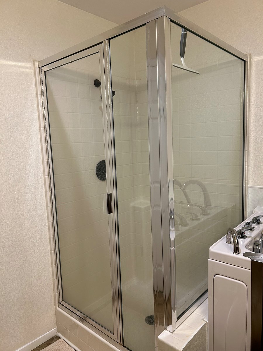 Furnished Finder property 576397_2 photo 8