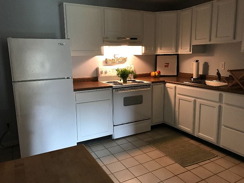 terrace level kitchenette