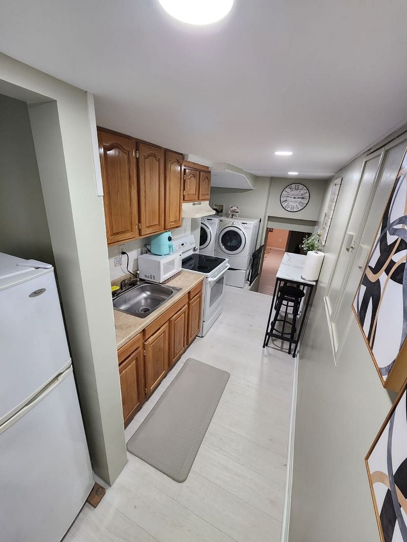 Furnished Finder property 576416_1 photo 11