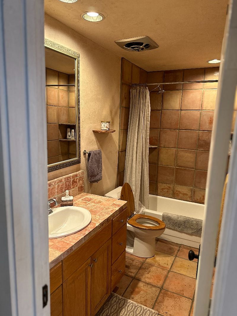 Furnished Finder property 576420_1 photo 10