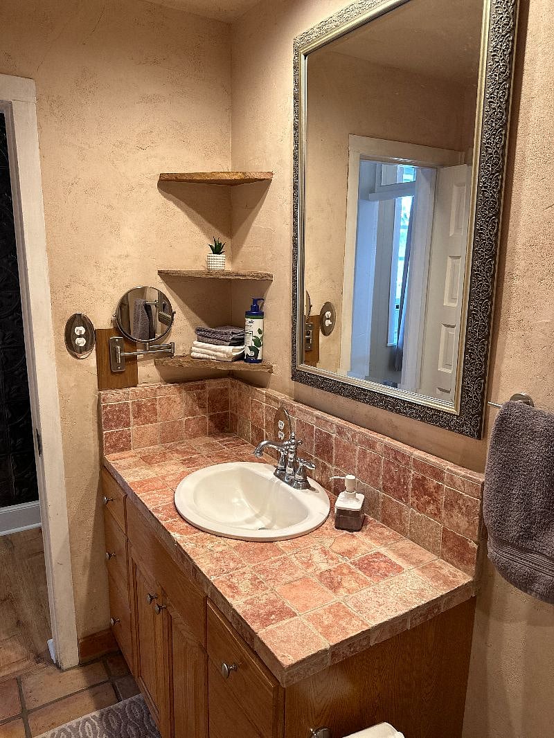Furnished Finder property 576420_1 photo 11