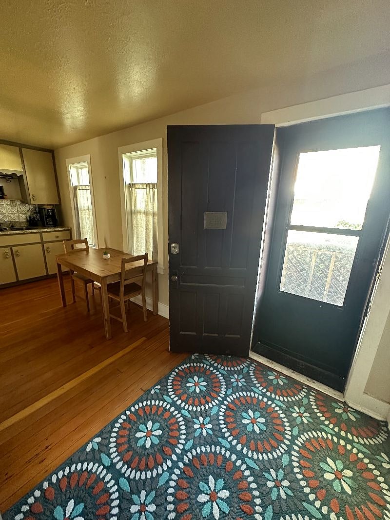 Furnished Finder property 576420_1 photo 3
