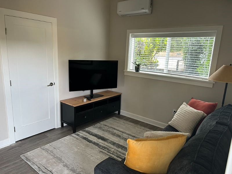 Furnished Finder property 576436_1 photo 3