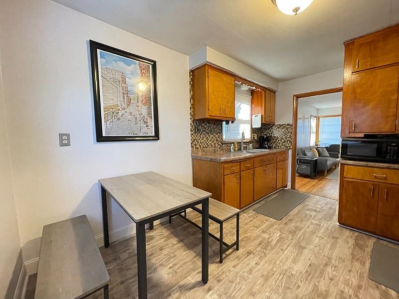 Furnished Finder property 576438_1 photo 25