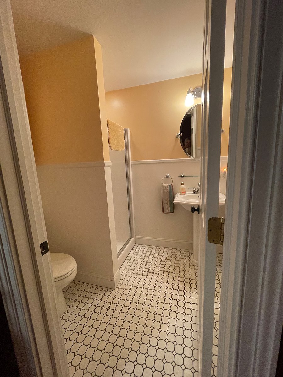 Furnished Finder property 576458_1 photo 18